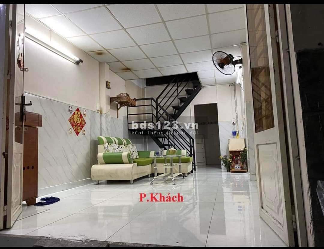Bán nhà 28m2, Bùi Quang Là nhỉnh 2 tỷ, Phường 12, Gò Vấp.