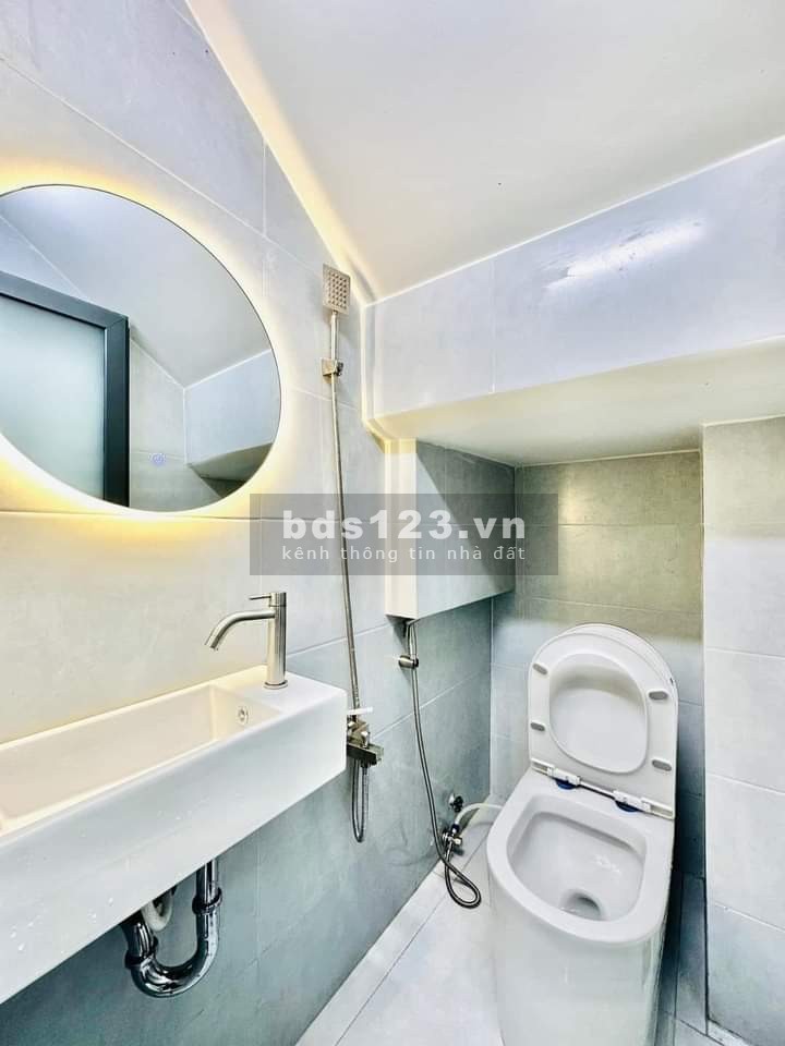 Bán nhà Gò Vấp hẻm xe hơi Nhỉnh 4 tỷ