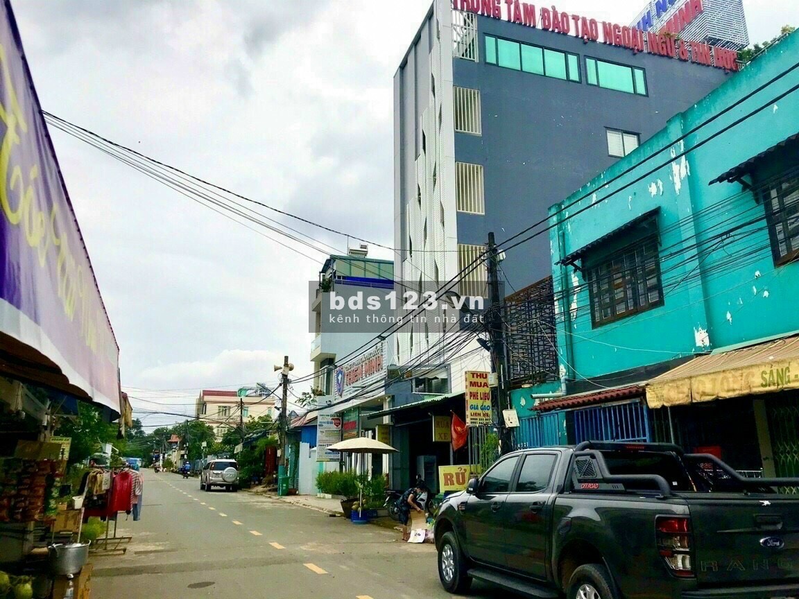 Bán đất ngộp 60m2 đất đường xe hơi Hoàng Hữu Nam, Quận 9, giá 2tỷ5, ngay ngã ba Mỹ Thành