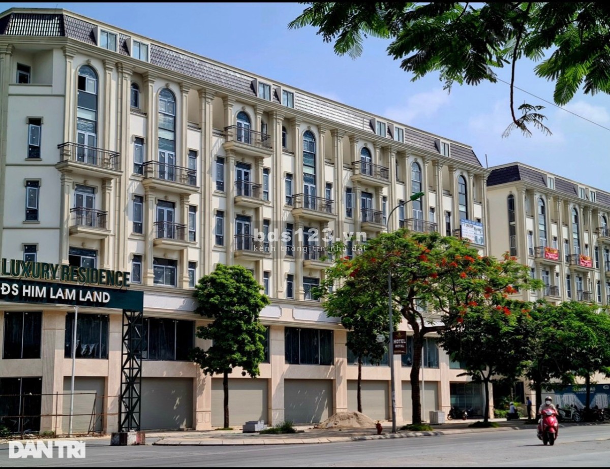 Tôi cần bán căn liền kề Himlam Vạn Phúc giá 16 tỷ có thương lượng. LH 091 665 6996