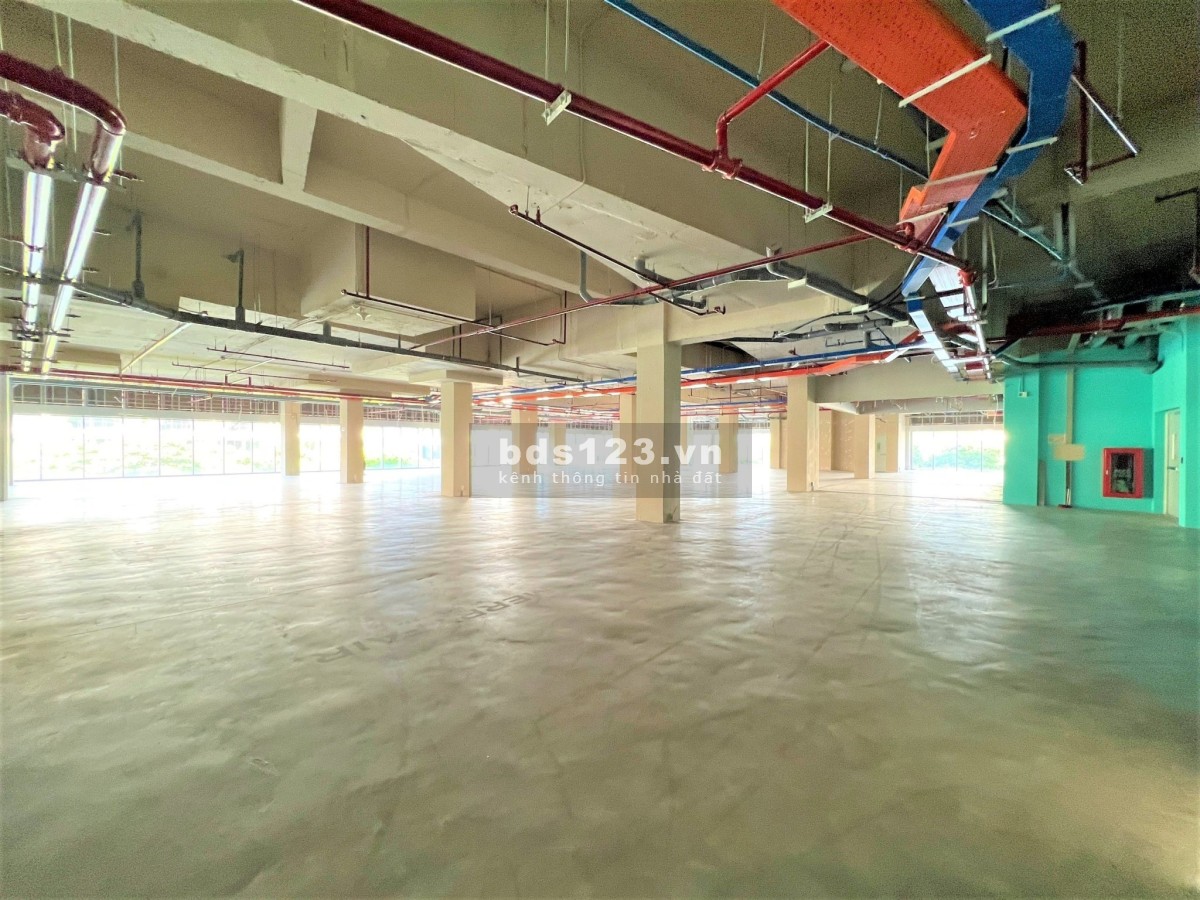 Cho thuê shophouse/ showroom/ văn phòng có mặt bằng To - Đẹp - Rộng nhất KĐT SALA 6648 m2