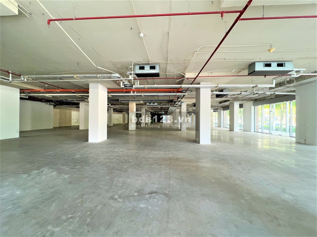 Cho thuê shophouse/ showroom/ văn phòng có mặt bằng To - Đẹp - Rộng nhất KĐT SALA 6648 m2