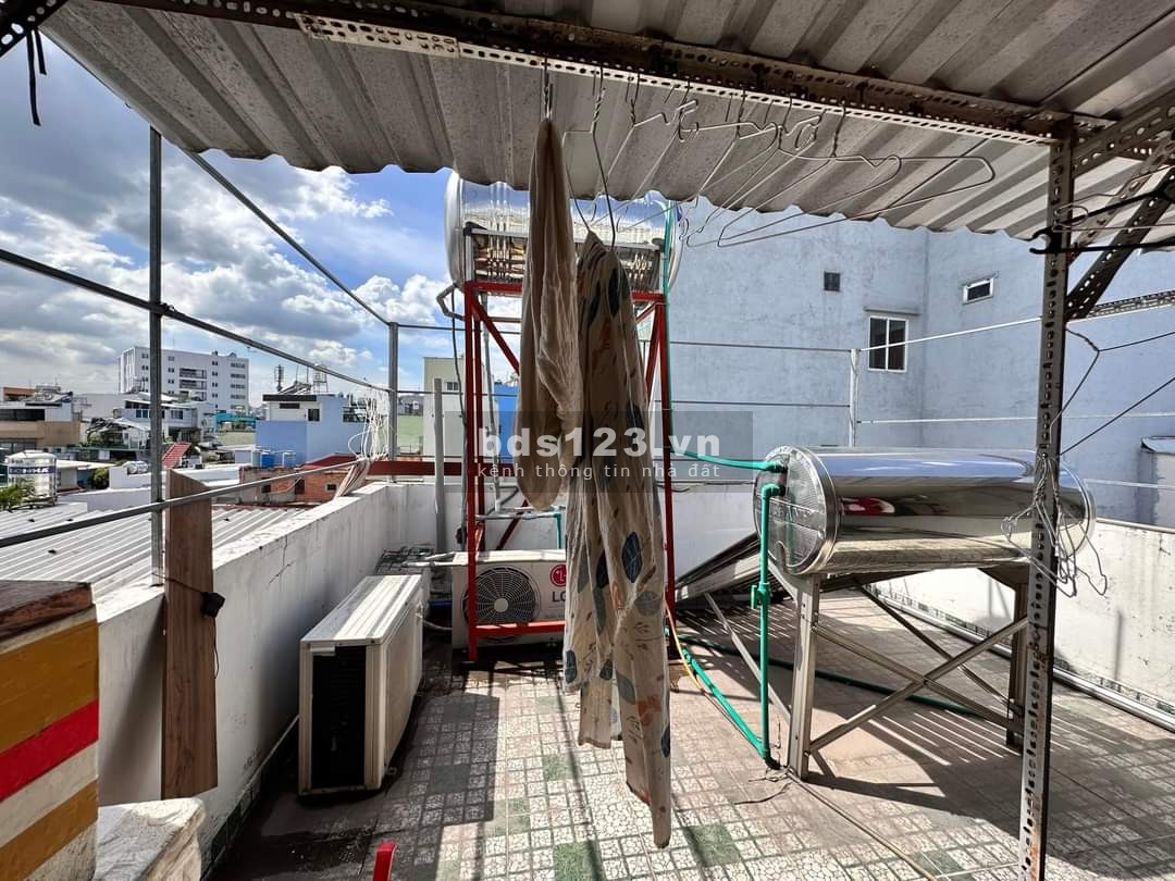 Bán nhà 26m2, 4 lầu, Trần Văn Quang, Phường 10, Tân Bình.