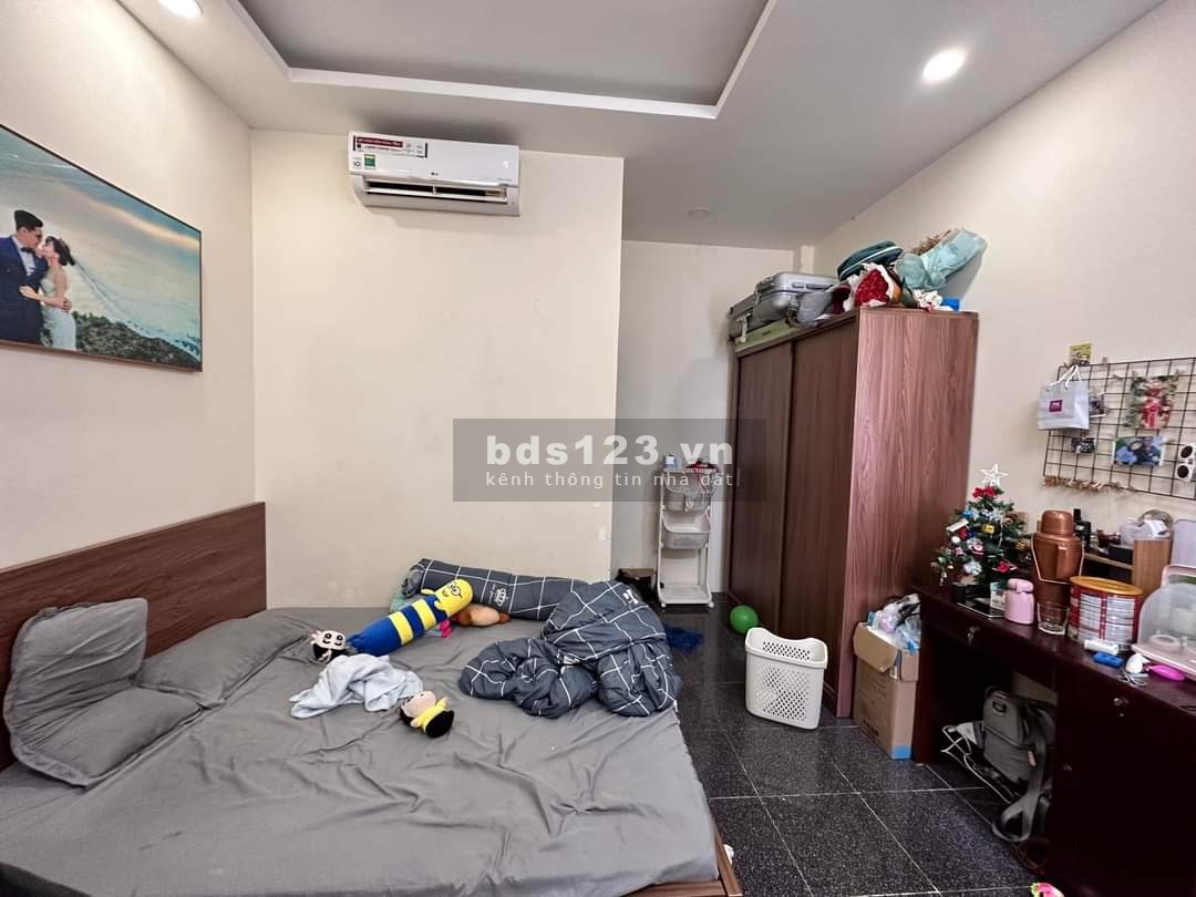Bán nhà 26m2, 4 lầu, Trần Văn Quang, Phường 10, Tân Bình.