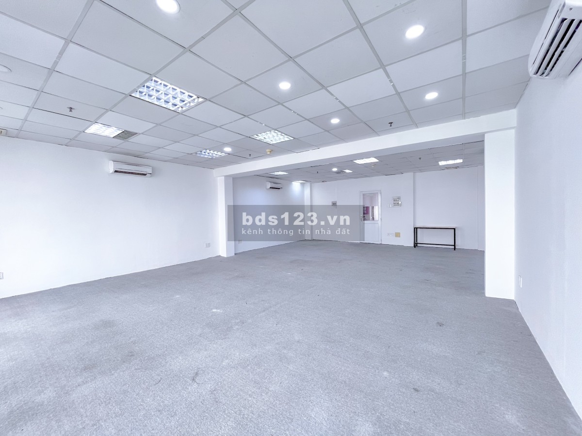 Cho thuê văn phòng giá rẻ dt 95m2 chỉ 30tr/tháng ngay Ngã Tư Phú Nhuận