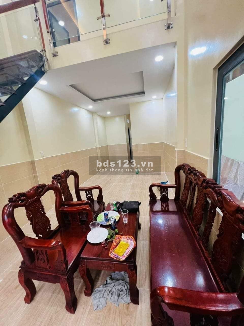 Bán nhà Lý Thánh Tông nhà mới đẹp vào ở ngay - 2 tầng - 46m2 - Tặng nội thất - Sát hỗ bơi