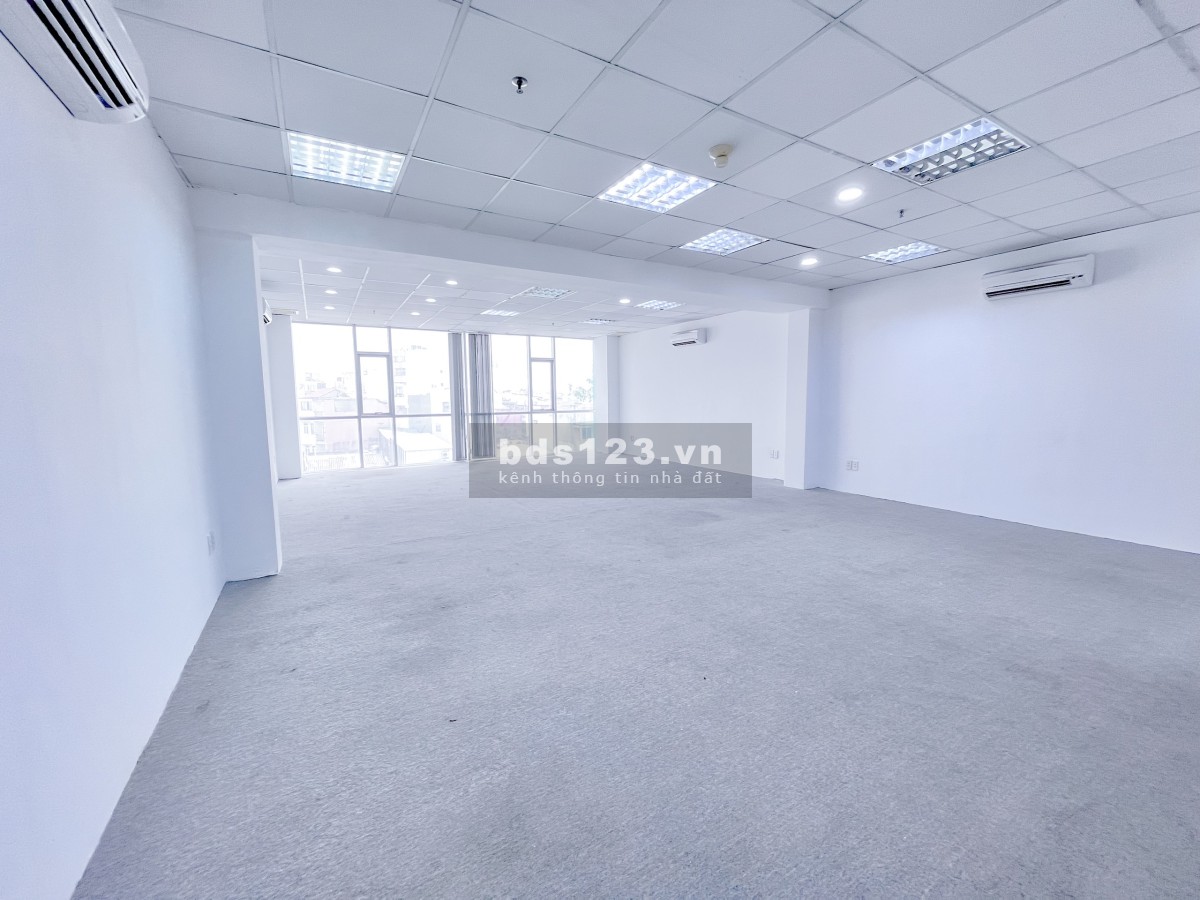 Cho thuê văn phòng giá rẻ dt 95m2 chỉ 30tr/tháng ngay Ngã Tư Phú Nhuận