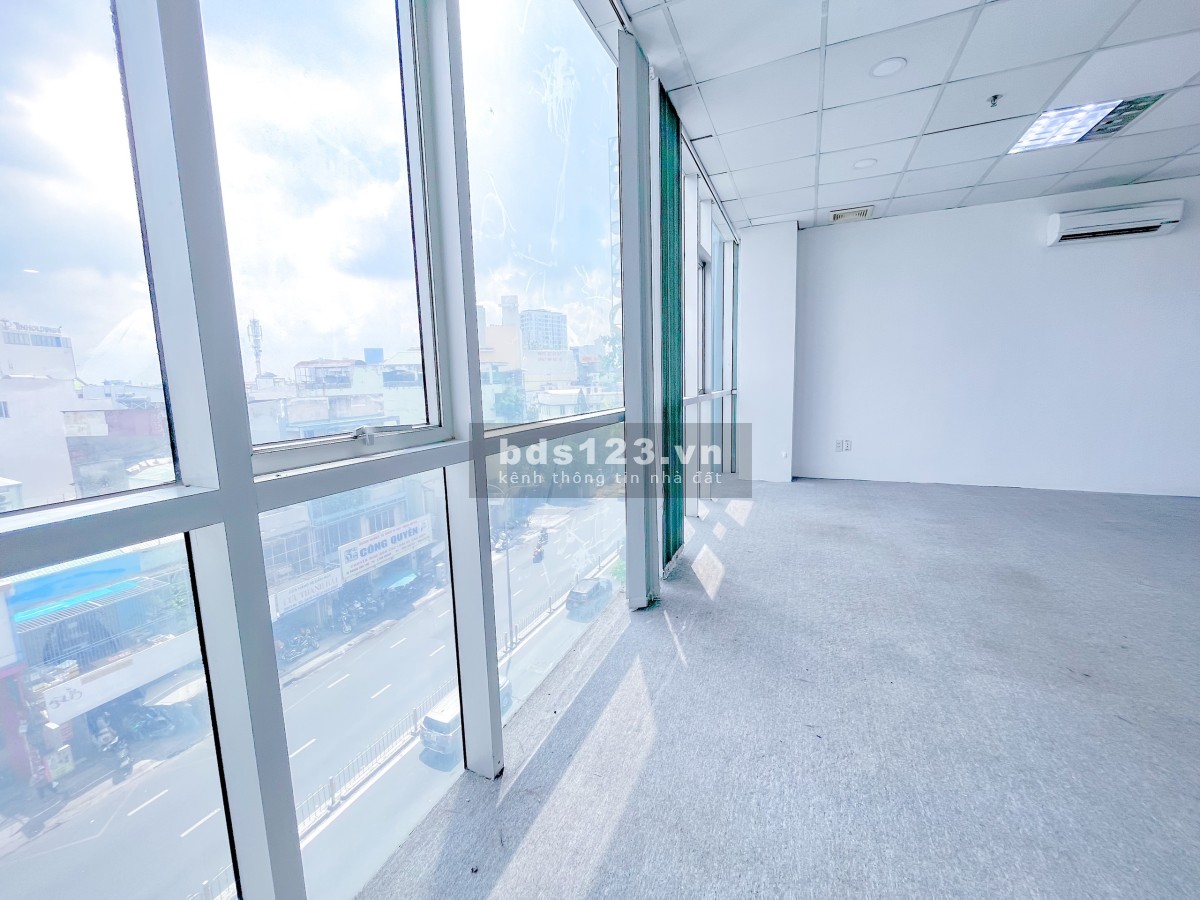Cho thuê văn phòng giá rẻ dt 95m2 chỉ 30tr/tháng ngay Ngã Tư Phú Nhuận
