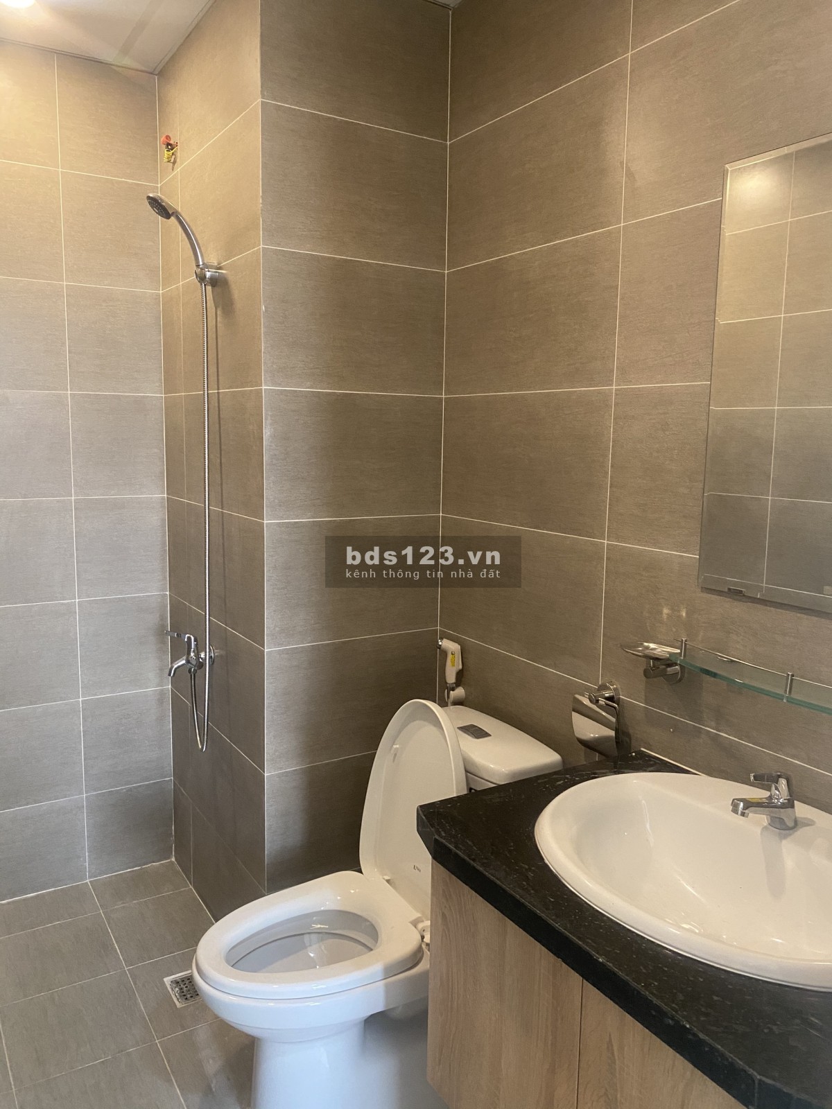 Cho thuê căn hộ Saigon Gateway 2pn, 2wc 7,5tr/t có rèm, full nội thất đẹp 8,5tr/t 0909482961