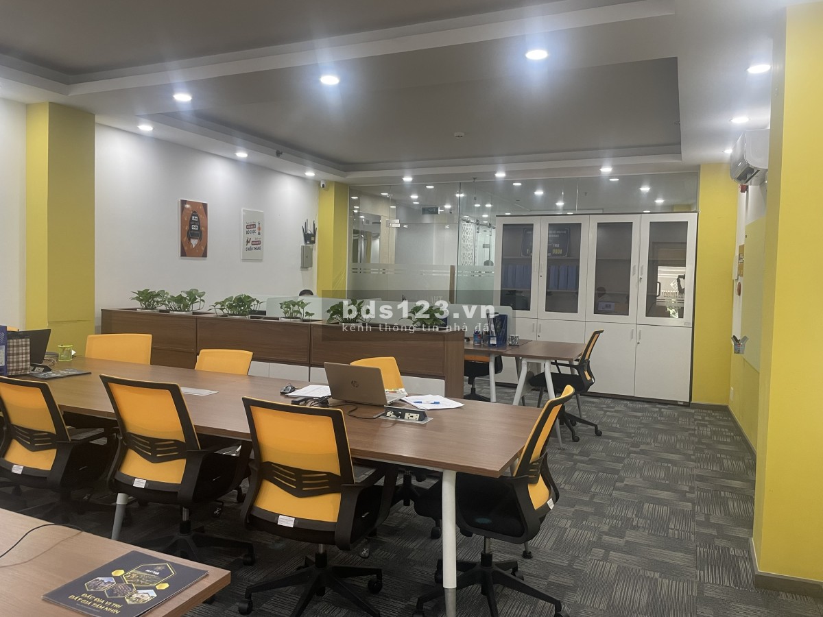 Cho thuê VP giá rẻ DT 70m2 MT 633 đường Trần Xuân Soạn, Q7 giá chỉ 7.9 tr/th (đã bao gồm PQL)