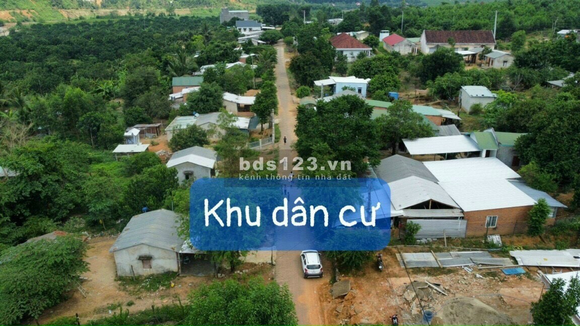 Kẹt tiền ngân hàng nên cần bán đất thổ cư 390tr 760m2, shr.