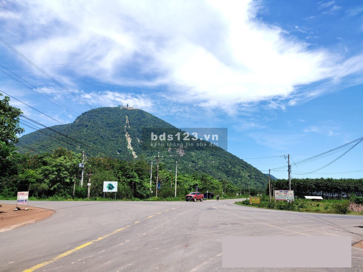 240m2 đất thổ cư giá 300tr tại TT Dương Minh Châu Tây Ninh