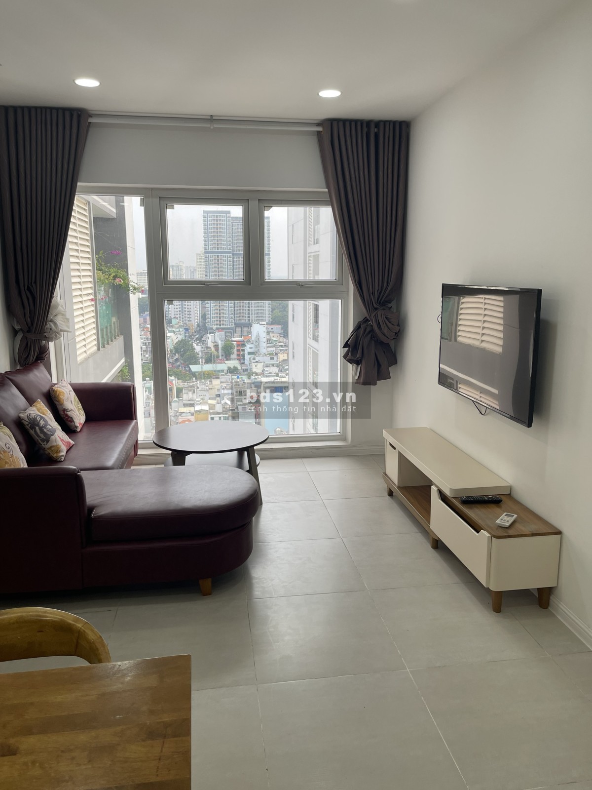 Cho thuê căn hộ cao cấp 70m2 2pn 2wc full nội thất, Xi Grand Court Q10