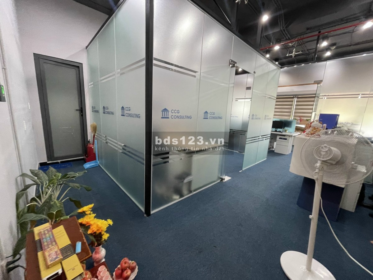 Căn hiếm độc quyền mặt bằng văn phòng Sarina - KĐT Sala 22 triệu/70 m2