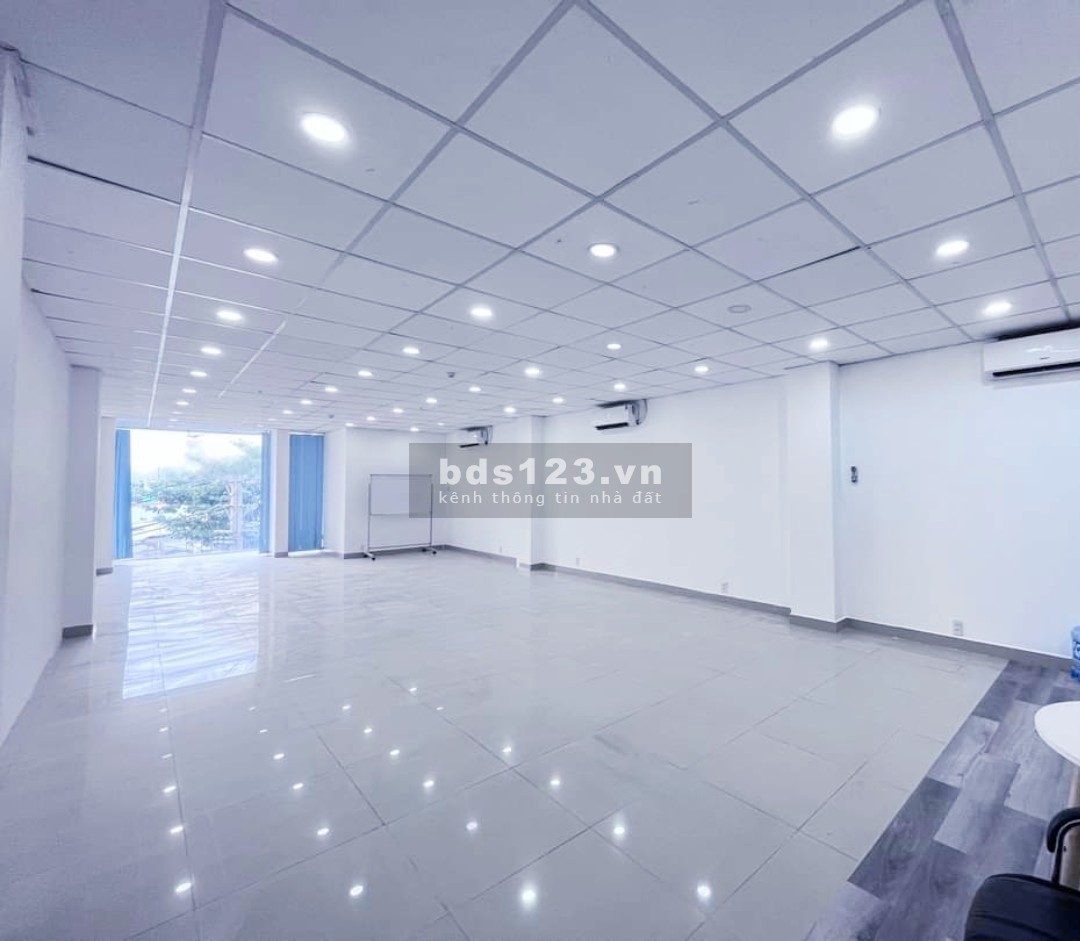 Chính chủ cho thuê VP 80m2 view kính sáng, thông thoáng tại Bình Thạnh