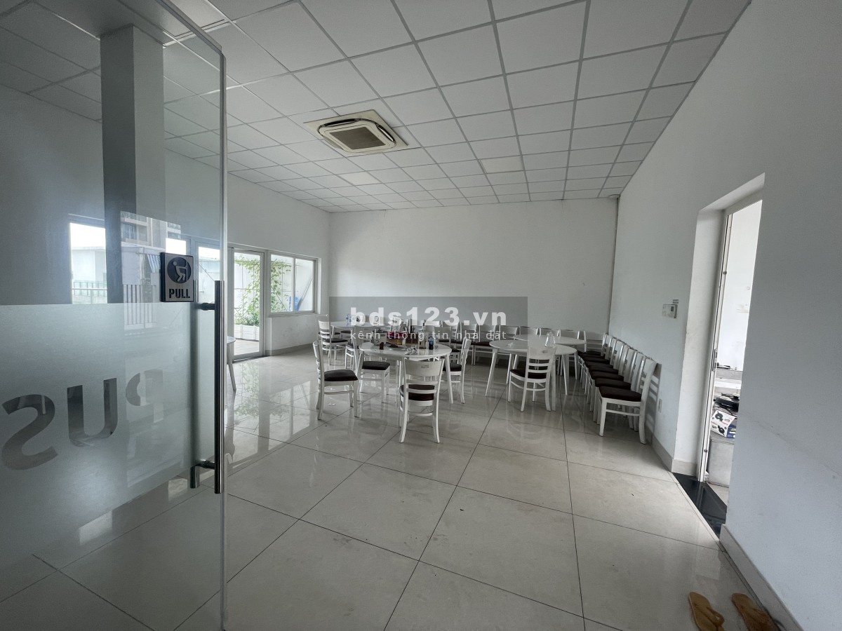 Cho thuê văn phòng Shophouse ngay trục đường B2 chỉ 11500$ giá bao thị trường