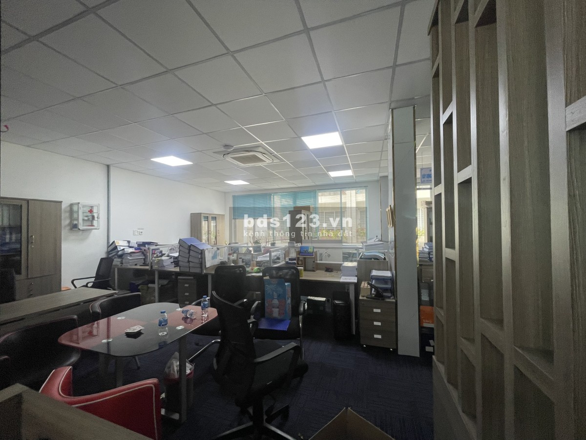 Cho thuê văn phòng Shophouse ngay trục đường B2 chỉ 11500$ giá bao thị trường