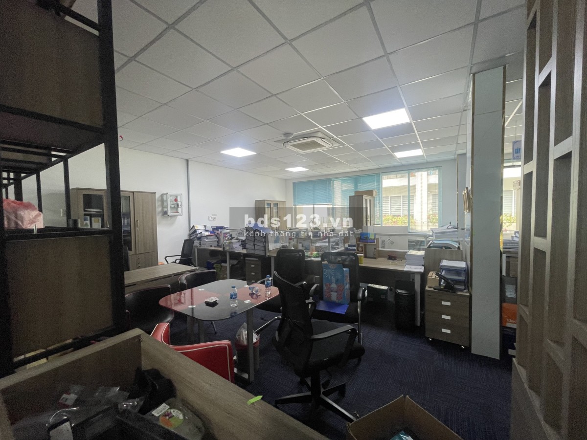 Cho thuê văn phòng Shophouse ngay trục đường B2 chỉ 11500$ giá bao thị trường