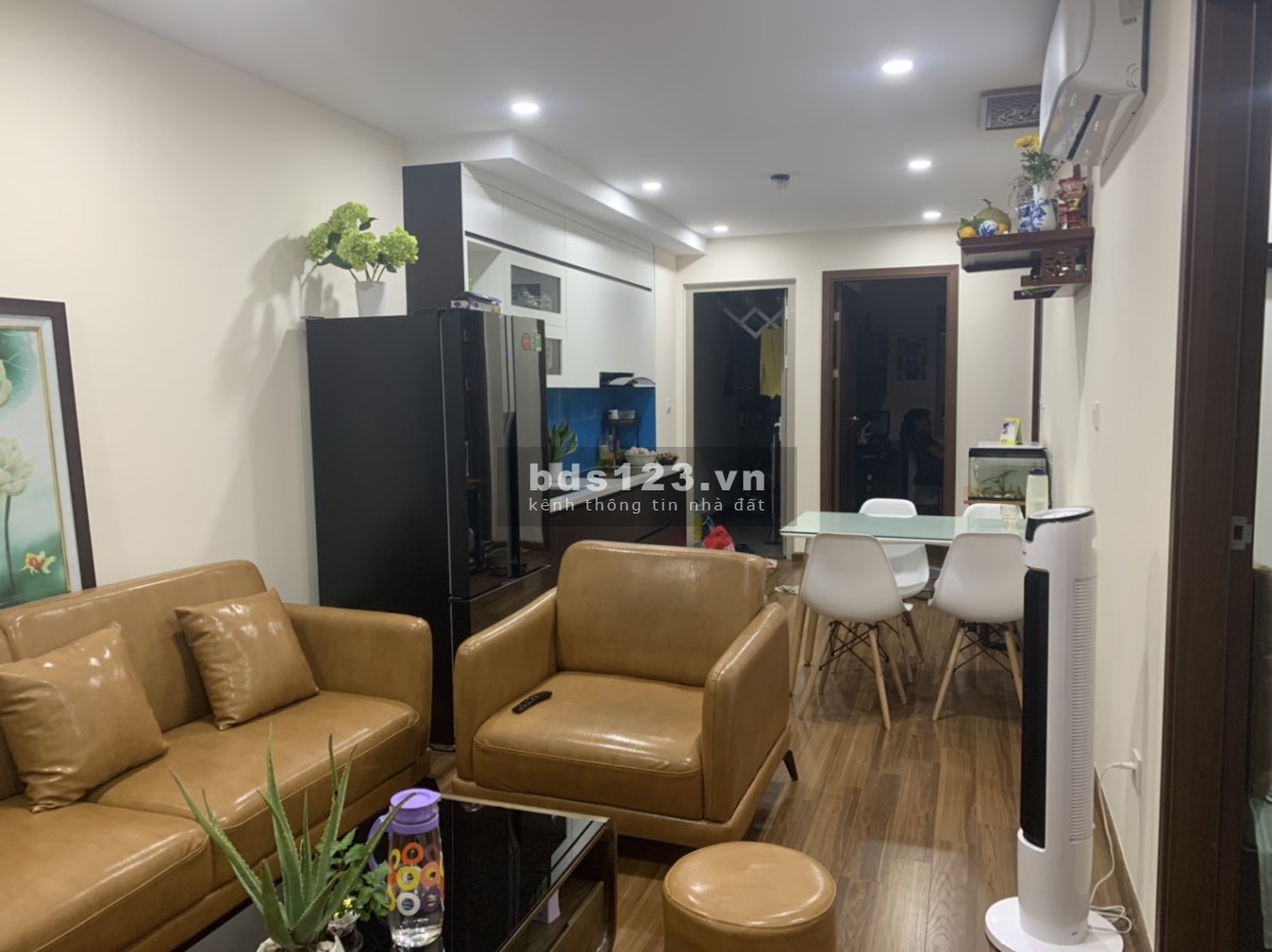 Chính chủ bán căn 2PN 66m2 full nội thất 70 Nguyễn Đức Cảnh