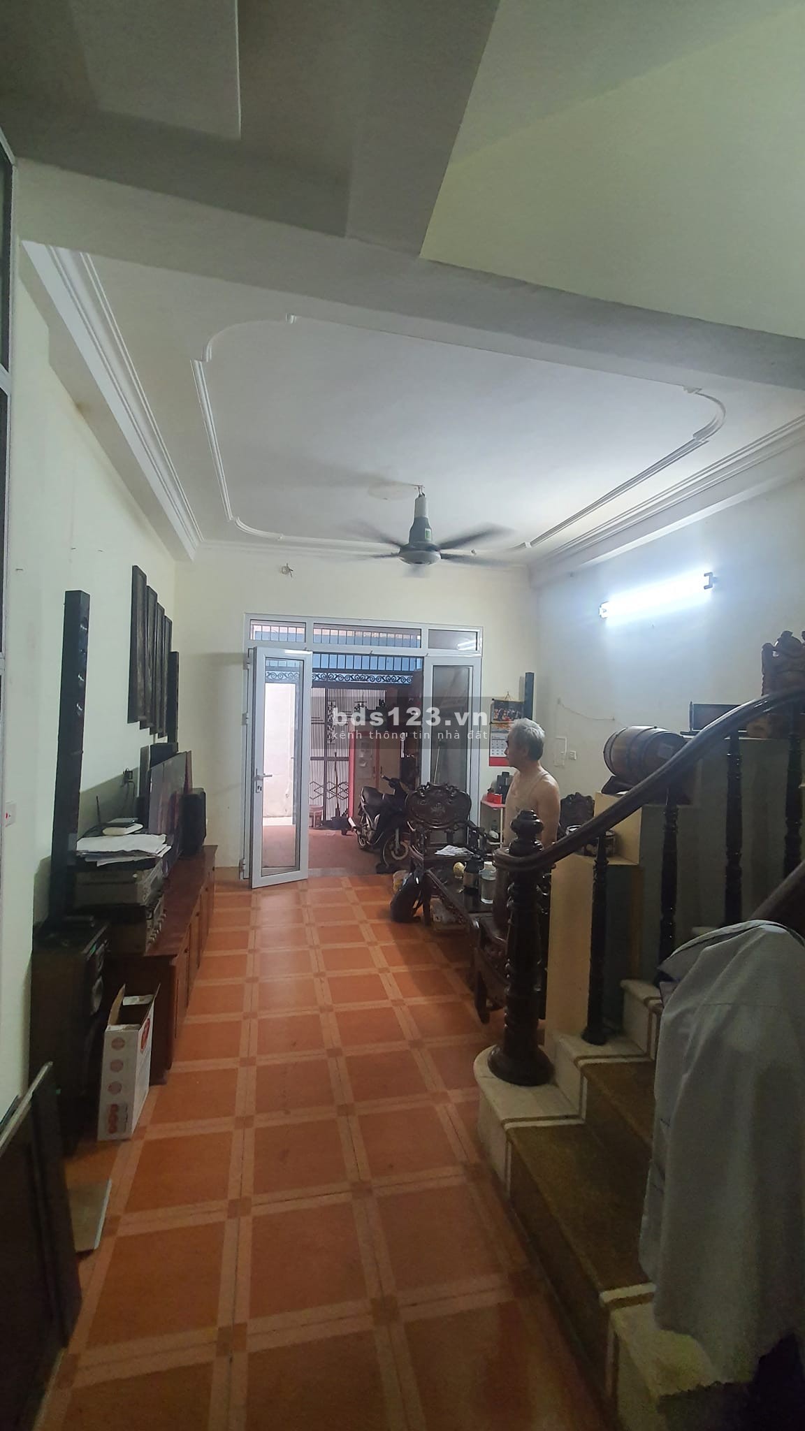 Bán nhà phố Xuân La, Tây Hồ. DT 52m, 4T, MT 4m, 5,5Tỷ. Vị trí trung tâm, An sinh cao Ở sướng, Đầu Tư