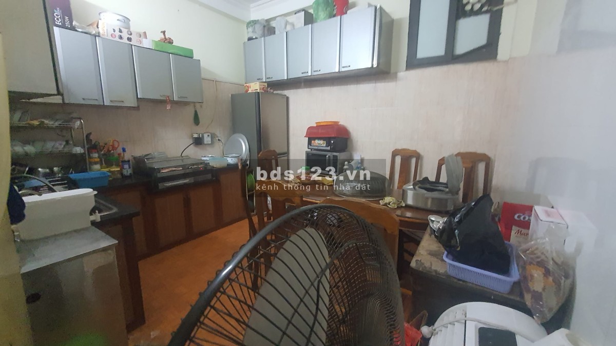 Bán nhà phố Xuân La, Tây Hồ. DT 52m, 4T, MT 4m, 5,5Tỷ. Vị trí trung tâm, An sinh cao Ở sướng, Đầu Tư