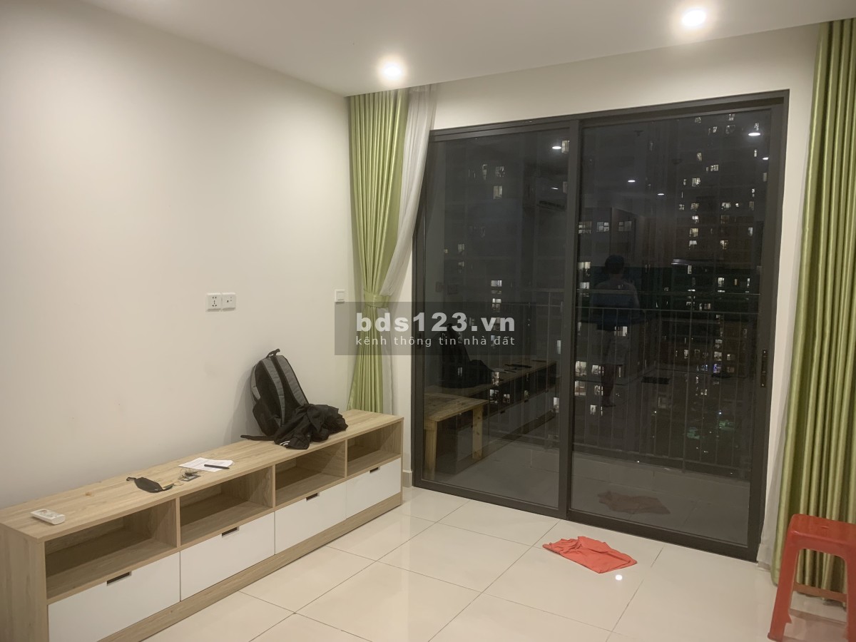 Cho thuê căn hộ 2pn1wc bếp rèm 6,5 triệu Vinhomes Quận 9