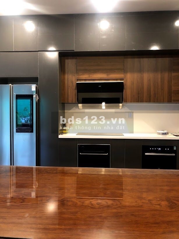 Cho thuê nhà view sông, sát Emart, Vincom Gò Vấp, yên tĩnh thoáng mát, thuận tiện di chuyển
