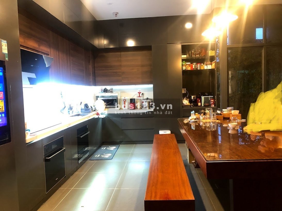 Cho thuê nhà view sông, sát Emart, Vincom Gò Vấp, yên tĩnh thoáng mát, thuận tiện di chuyển