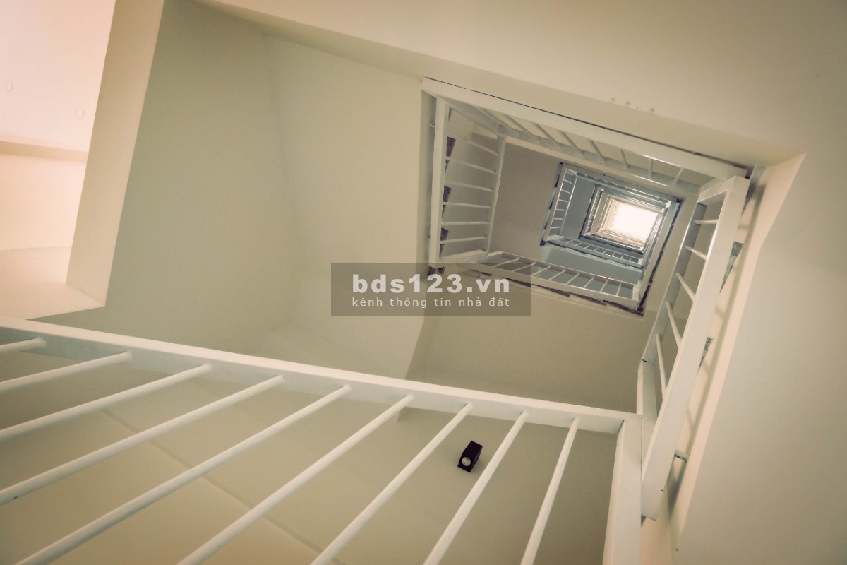 Siêu phẩm bán nhà 6 lầu MT đường Lạc Long Quân P8 Tân Bình