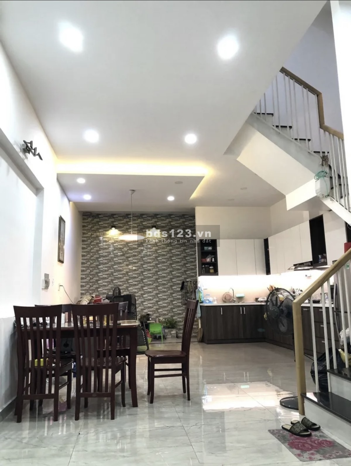 Bán gấp nhà HXH Thích Quảng Đức P5 Phú Nhuận 1T1L gần trường học, SHR 3tỷ8 LH 0931769418