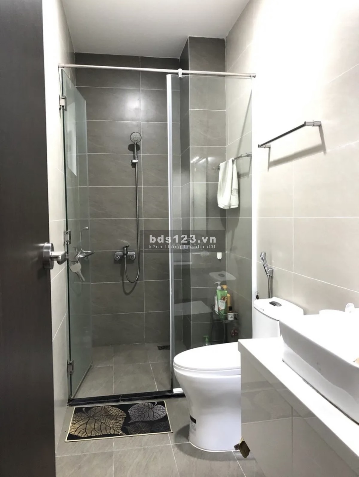 Bán gấp nhà HXH Thích Quảng Đức P5 Phú Nhuận 1T1L gần trường học, SHR 3tỷ8 LH 0931769418