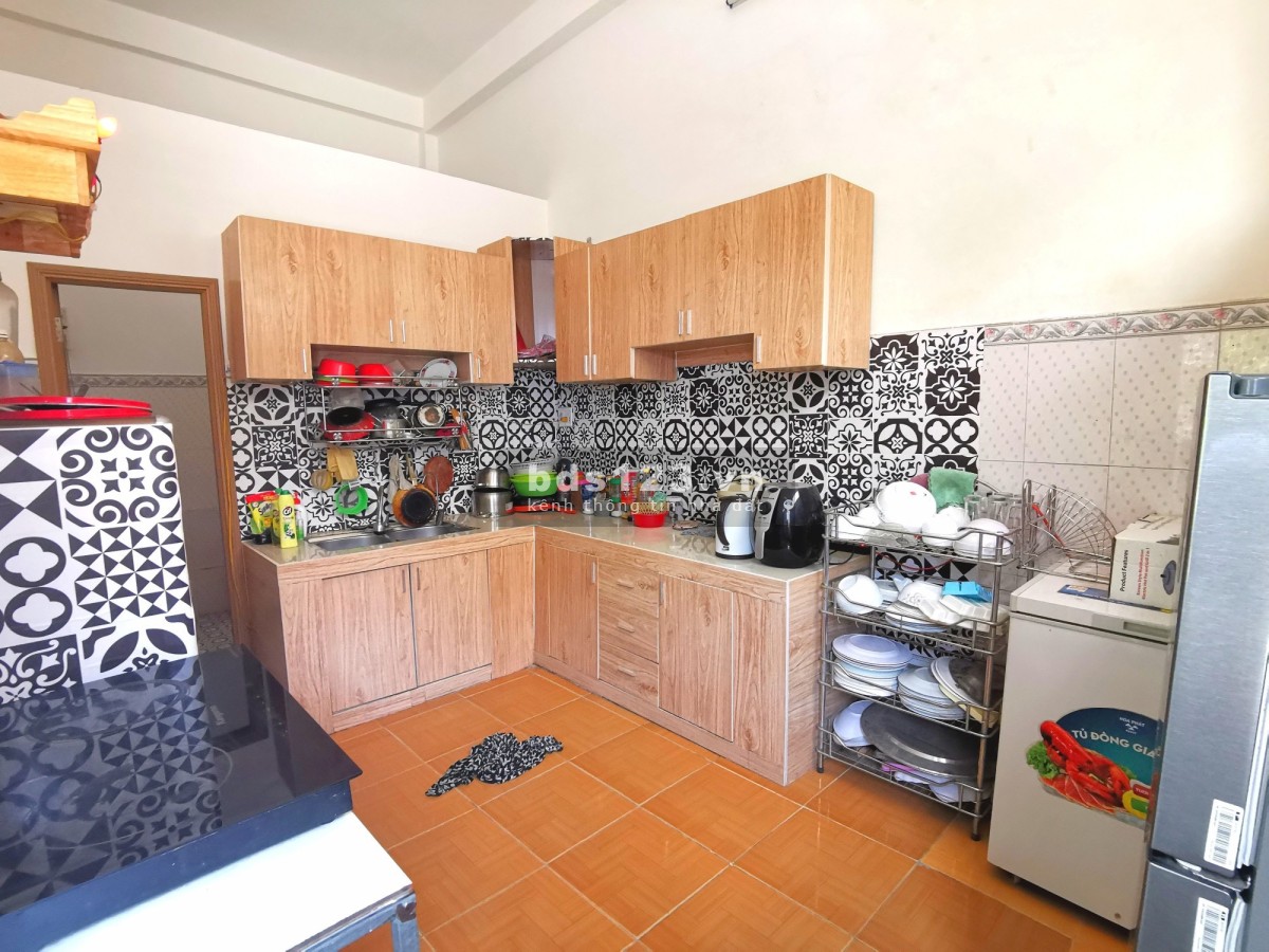 Bán nhà 3 tầng siêu phẩm cực đẹp đường Nguyễn Văn Linh, DT 50m2, giá chỉ 3,05 tỷ