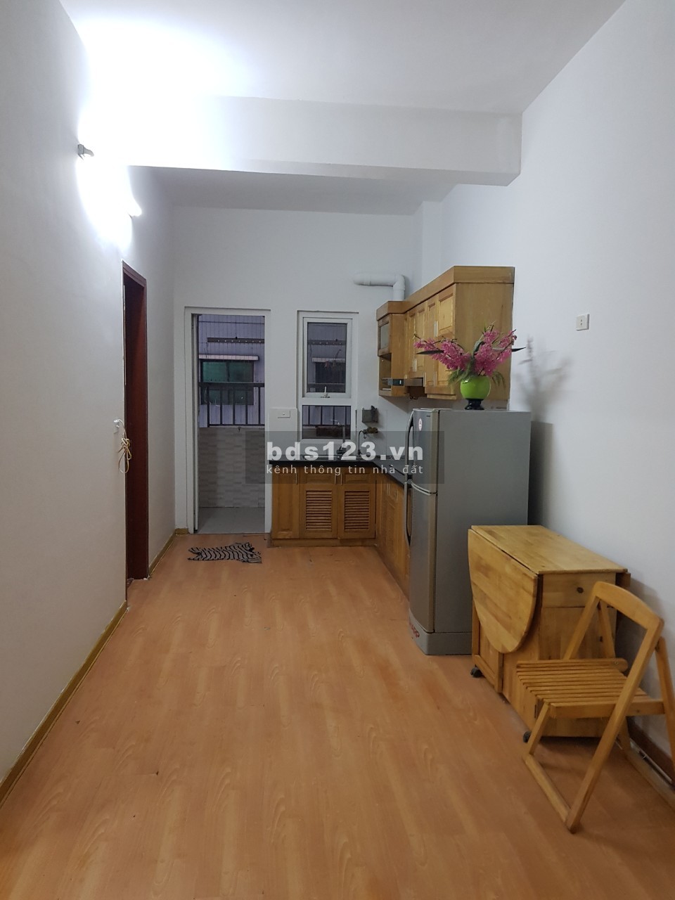 Bán căn hộ 2 ngủ 2 WC, nội thất đầy đủ, SĐCC, giá chỉ 1,1X tỷ, Kim Văn Kim Lũ - Hoàng Mai, HN