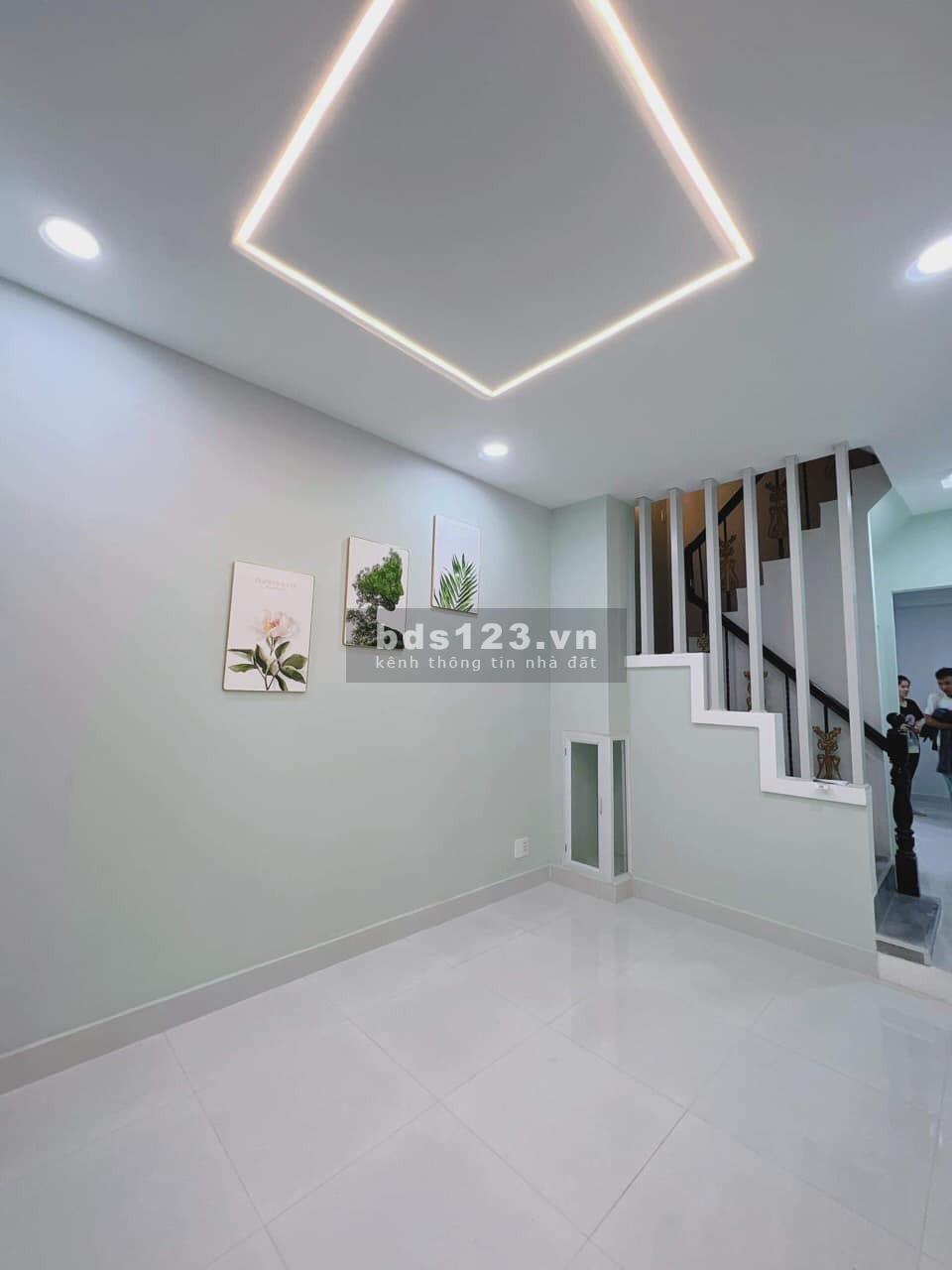 Bán nhà vip quận 3 - hơn 5 tỷ 3 tầng mới đẹp - hẻm 3m.