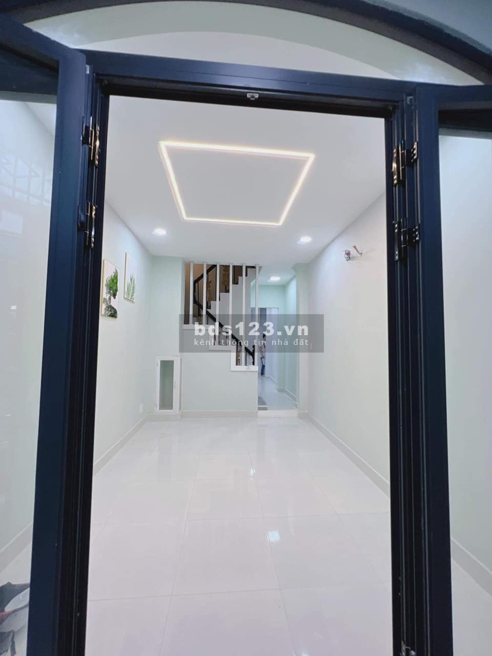 Bán nhà vip quận 3 - hơn 5 tỷ 3 tầng mới đẹp - hẻm 3m.