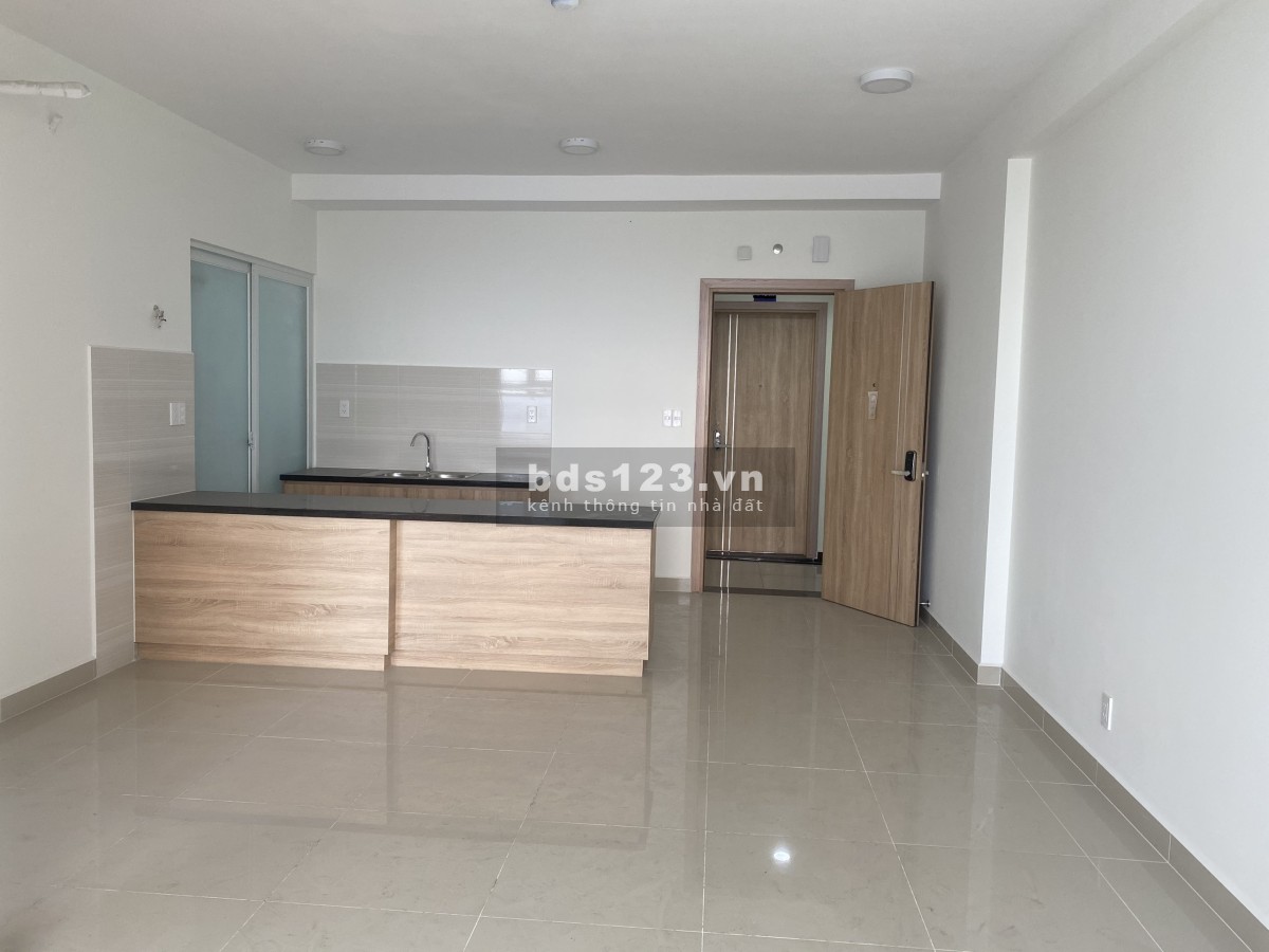 Căn góc 3pn/90m2 có 3 máy lạnh, rèm, giàn phơi giá 10tr/t_0909482961