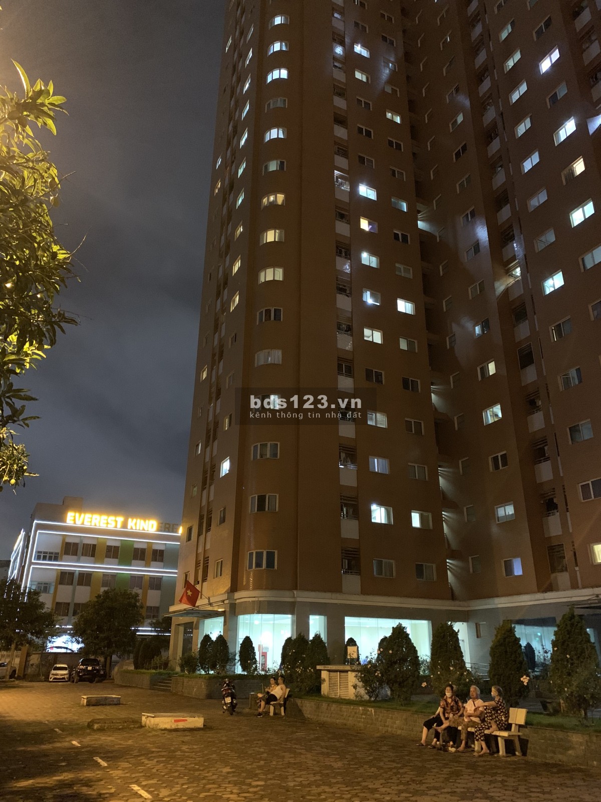 Bán căn hộ tại chung cư CT2C Nghĩa Đô 42m2 (Chính chủ)