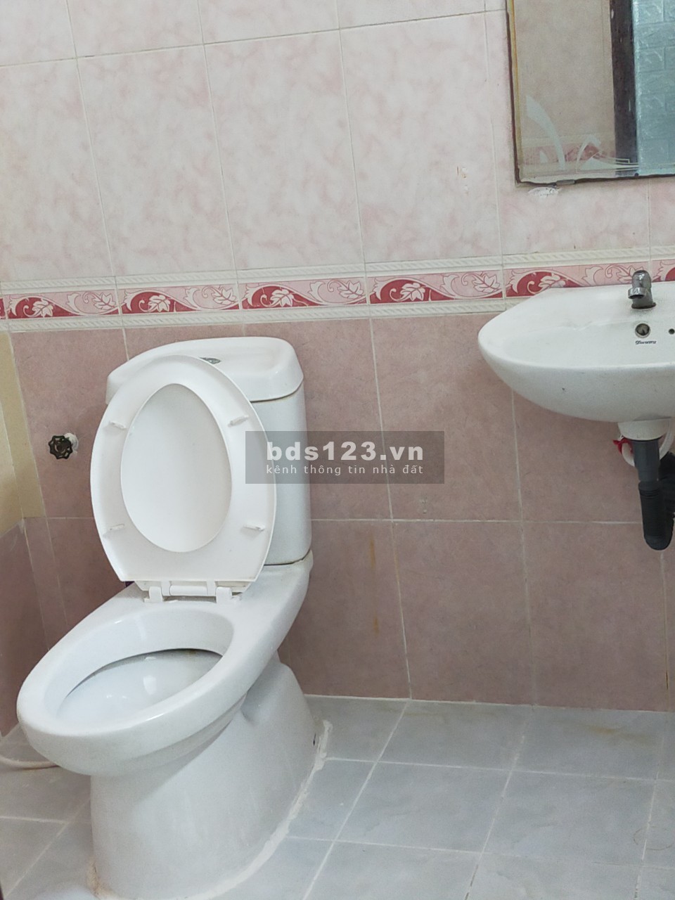 Phòng dạng căn hộ mini, rất thoáng mát gồm 2 phòng ngủ, 1PK, bếp, Dương Quảng Hàm, 50m2