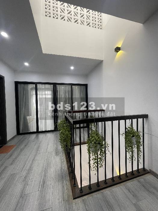Bán nhà mặt phố Cửu Việt, đầu cơ đón Gia Lâm lên Quận, 100m, 16 tỷ