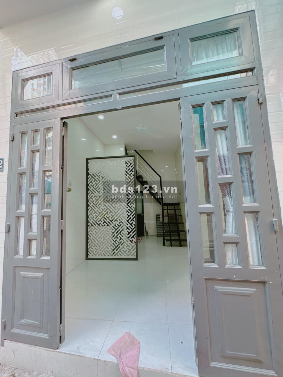Bán nhà nhỉnh 2 tỷ có nhà mới đẹp Phú Nhuận - hẻm ba gác thông thoáng.