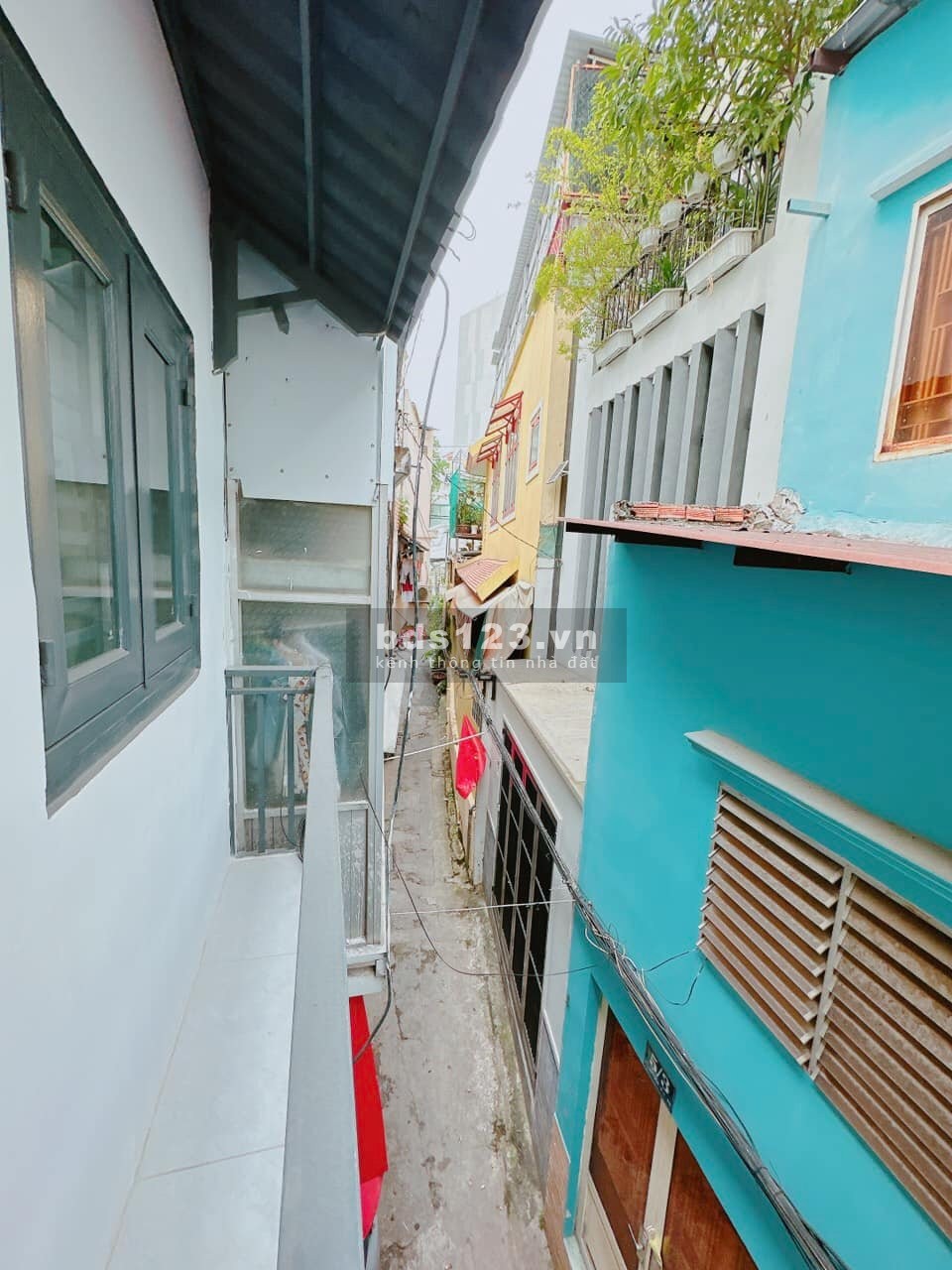 Bán nhà nhỉnh 2 tỷ có nhà mới đẹp Phú Nhuận - hẻm ba gác thông thoáng.