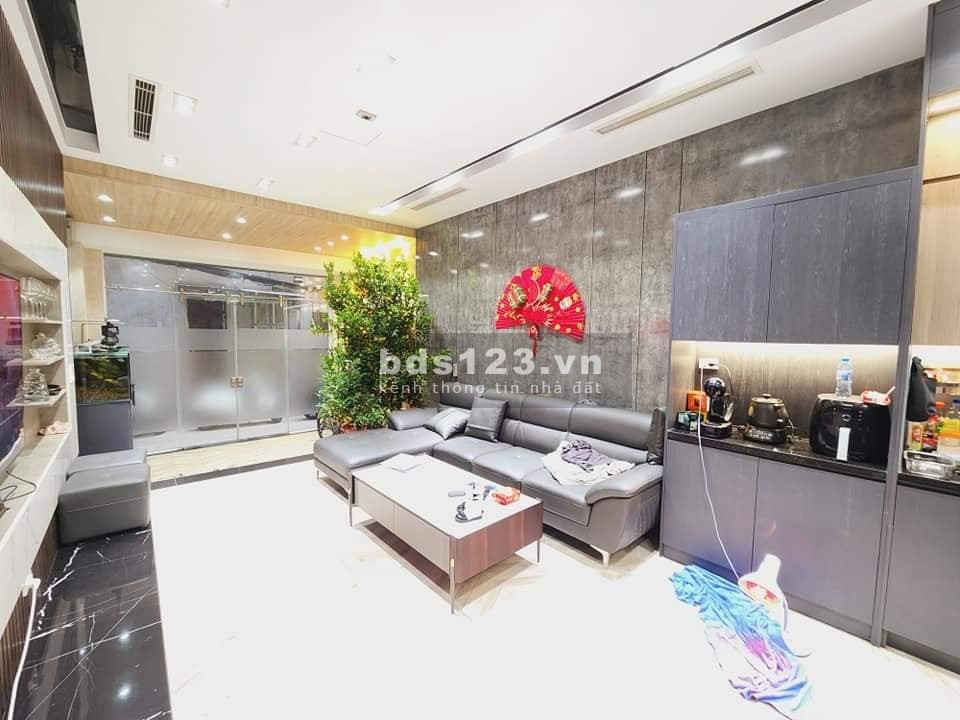 Cam kết 100% nhà thật như ảnh 58m2 6 tầng, 4m mt, giá cực mềm giữa Đống Đa Hà Nội