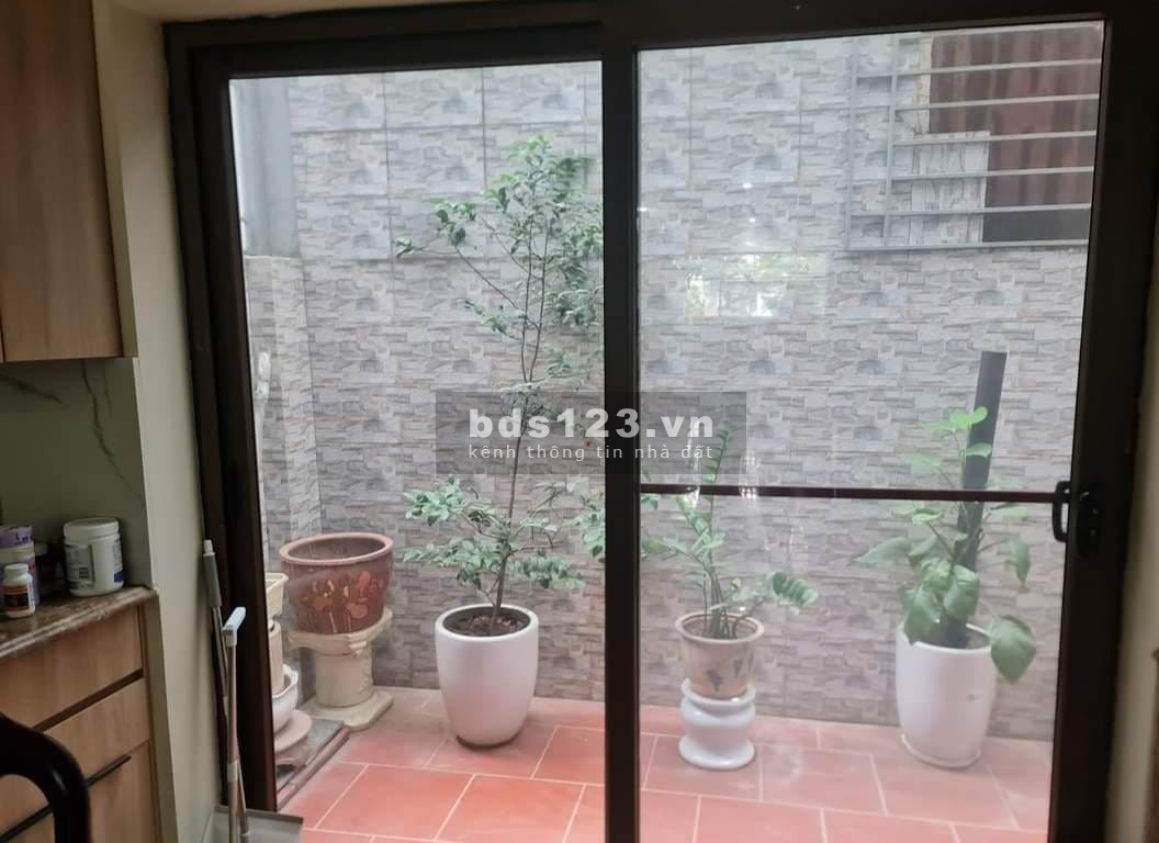 Bán nhà Liền Kề mặt phố Phùng Chí Kiên. Dt 85m, 4T, MT 5,1m, 26 Tỷ. Ô tô tránh, KDoanh đỉnh, Vỉa hè