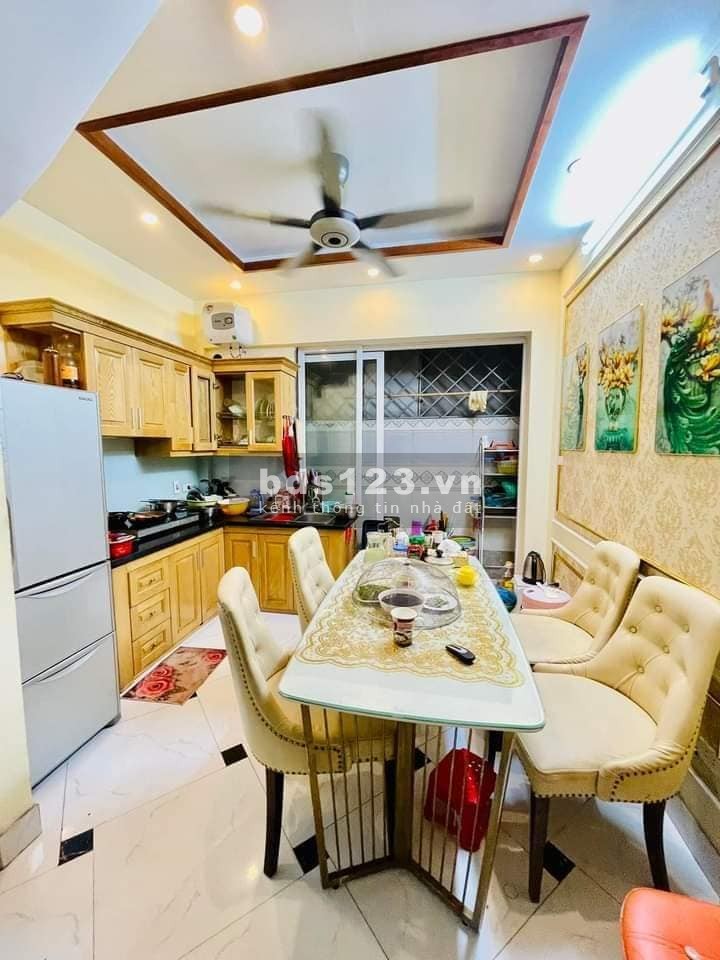 Bán nhà ngõ ô tô, phân lô Tân Mai, Hoàng Mai 51m, 5 tầng, mt 3.6m, giá 7.7 tỷ.