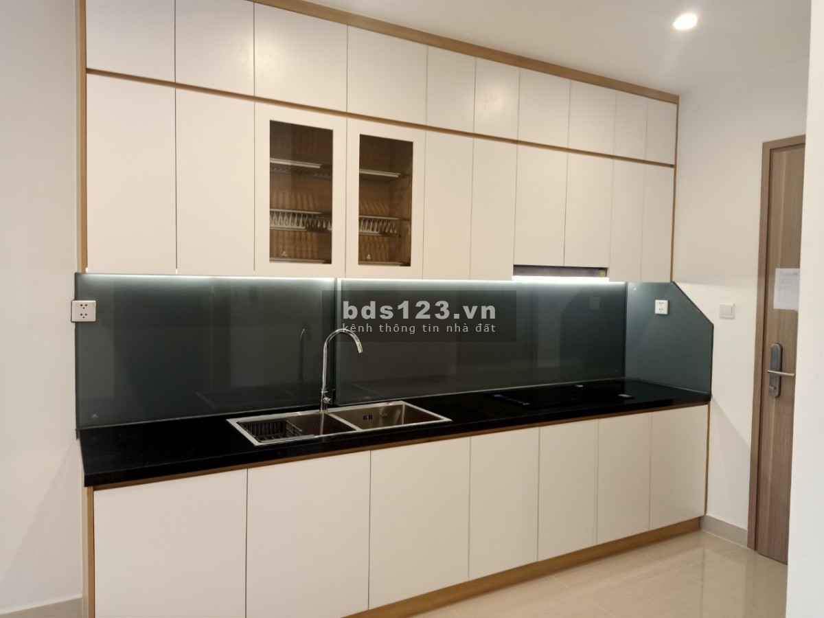 Cho Thuê Căn hộ Khu Đô Thị Vinhomes Grand Park 2PN BẾP RÈM TỦ 6,8TR LH: 0888816718