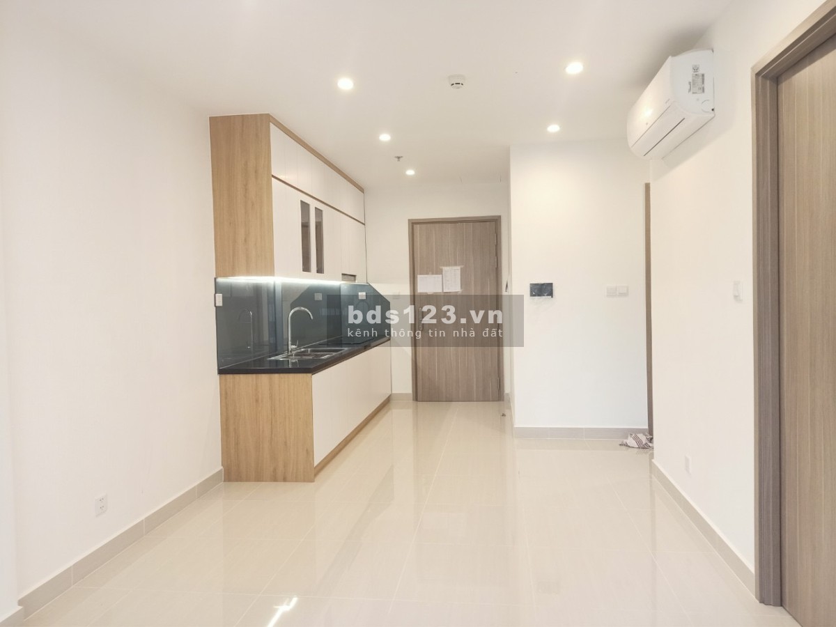 Cho Thuê Căn hộ Khu Đô Thị Vinhomes Grand Park 2PN BẾP RÈM TỦ 6,8TR LH: 0888816718