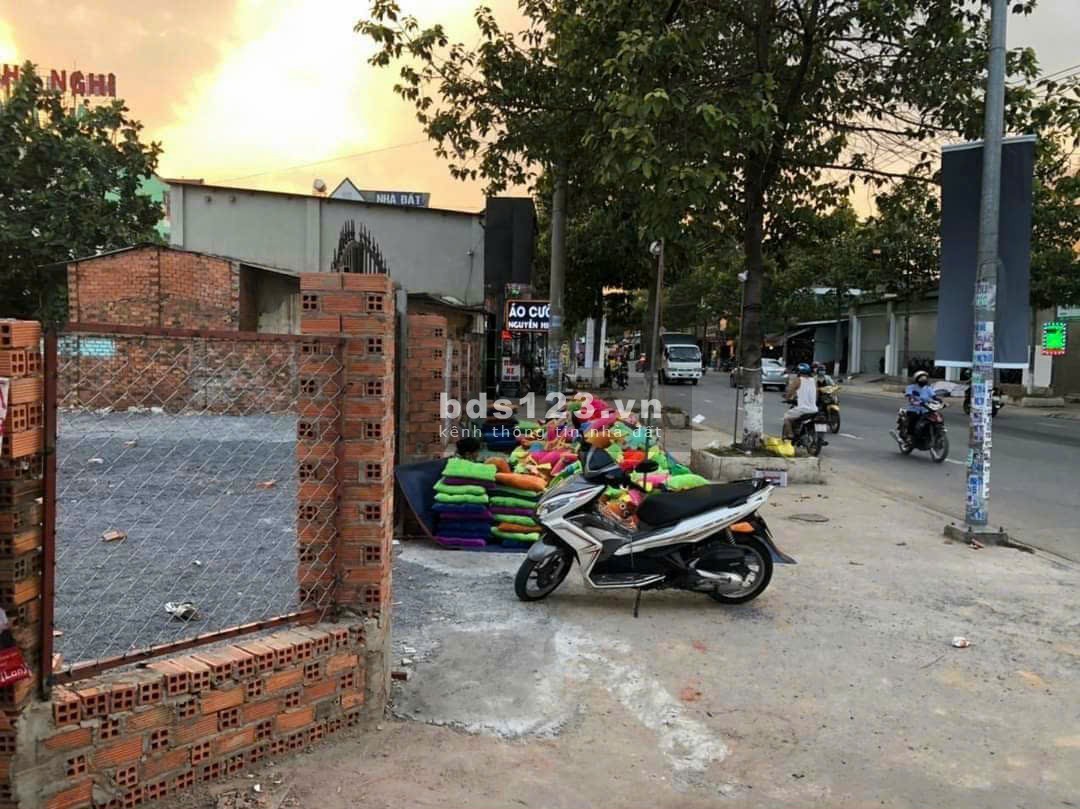 Cần bán lô đất sổ hồng riêng mặt tiền đường Lê Hồng Phong Kinh doanh buôn bán cực VIP