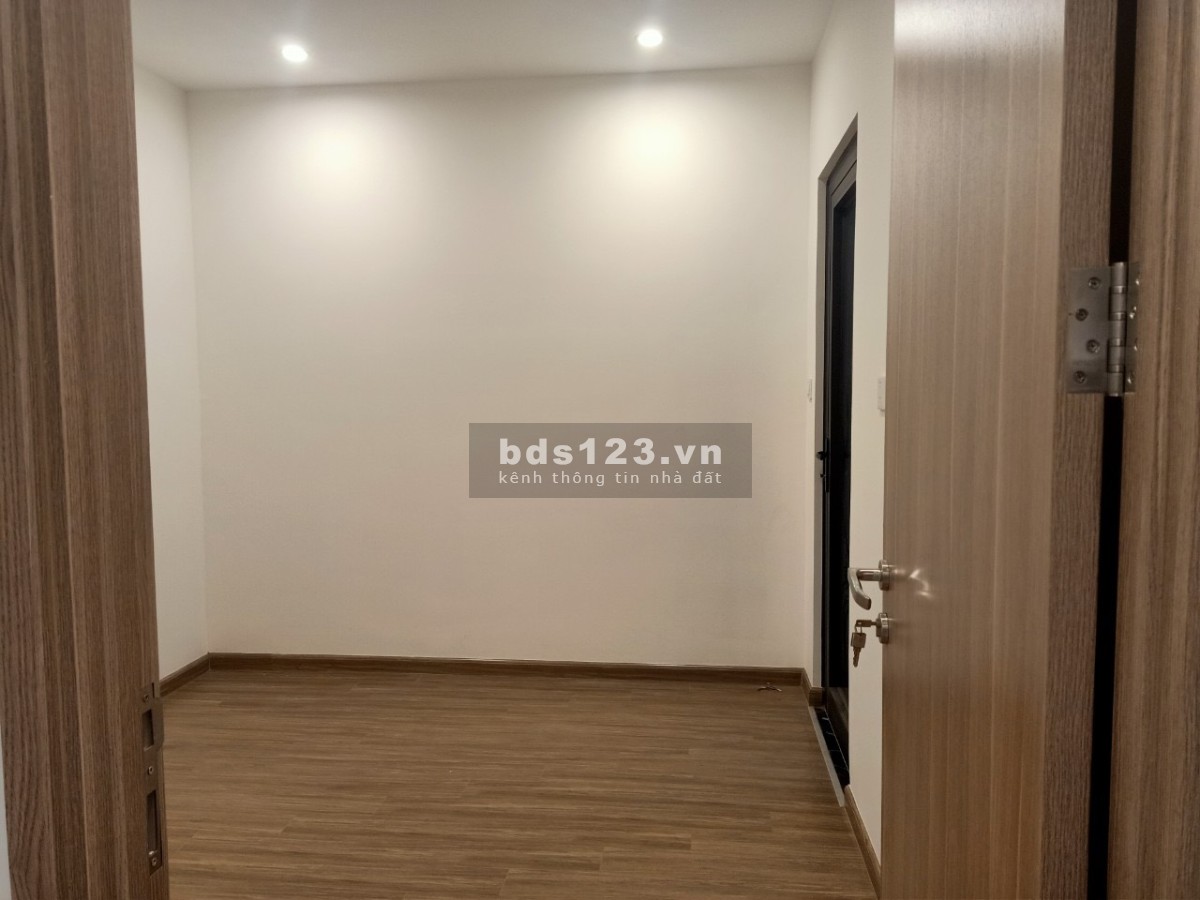 Cho Thuê Căn hộ Khu Đô Thị Vinhomes Grand Park 2PN BẾP RÈM TỦ 6,8TR LH: 0888816718