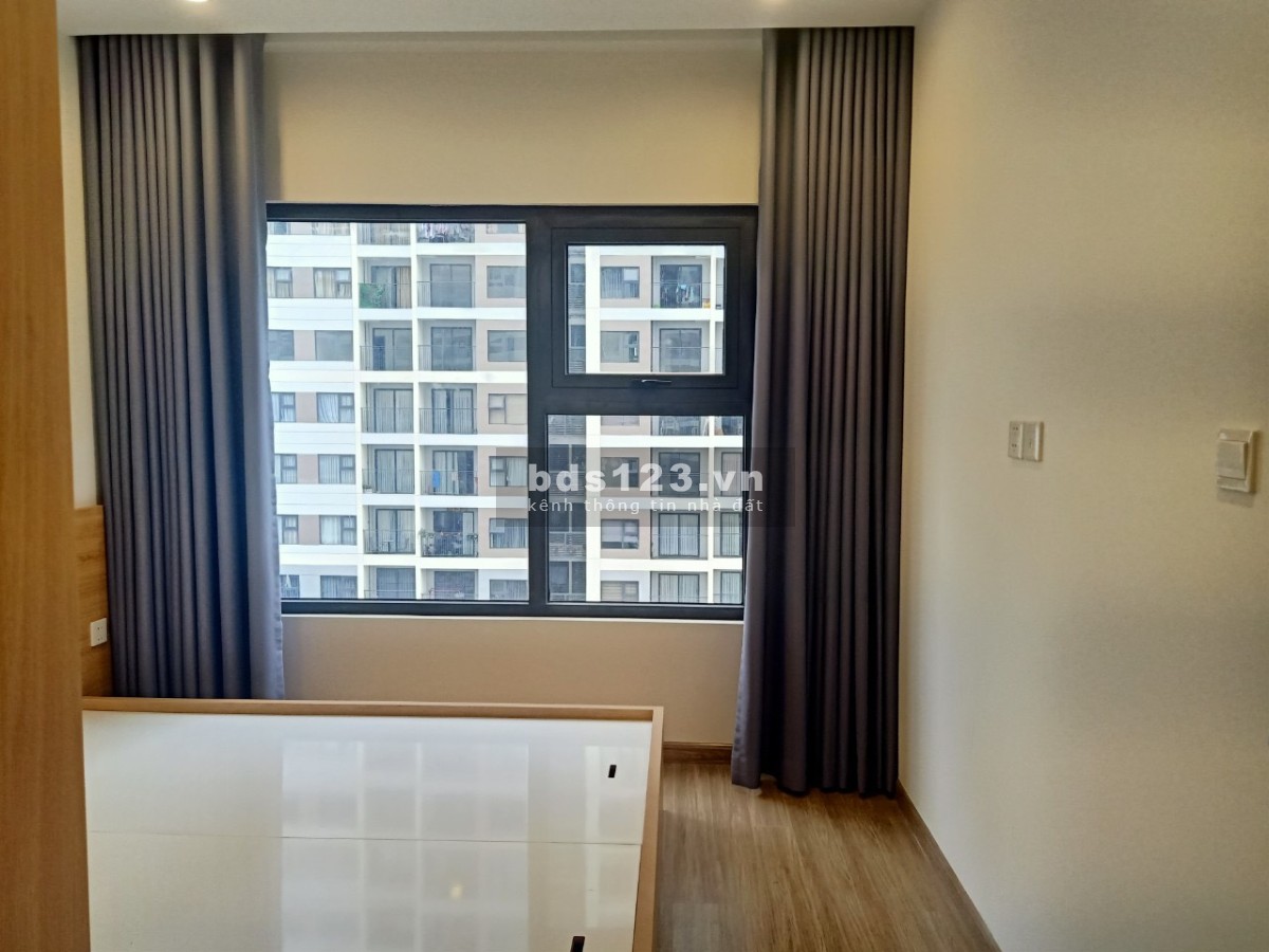 Cho Thuê Căn hộ Khu Đô Thị Vinhomes Grand Park 2PN BẾP RÈM TỦ 6,8TR LH: 0888816718
