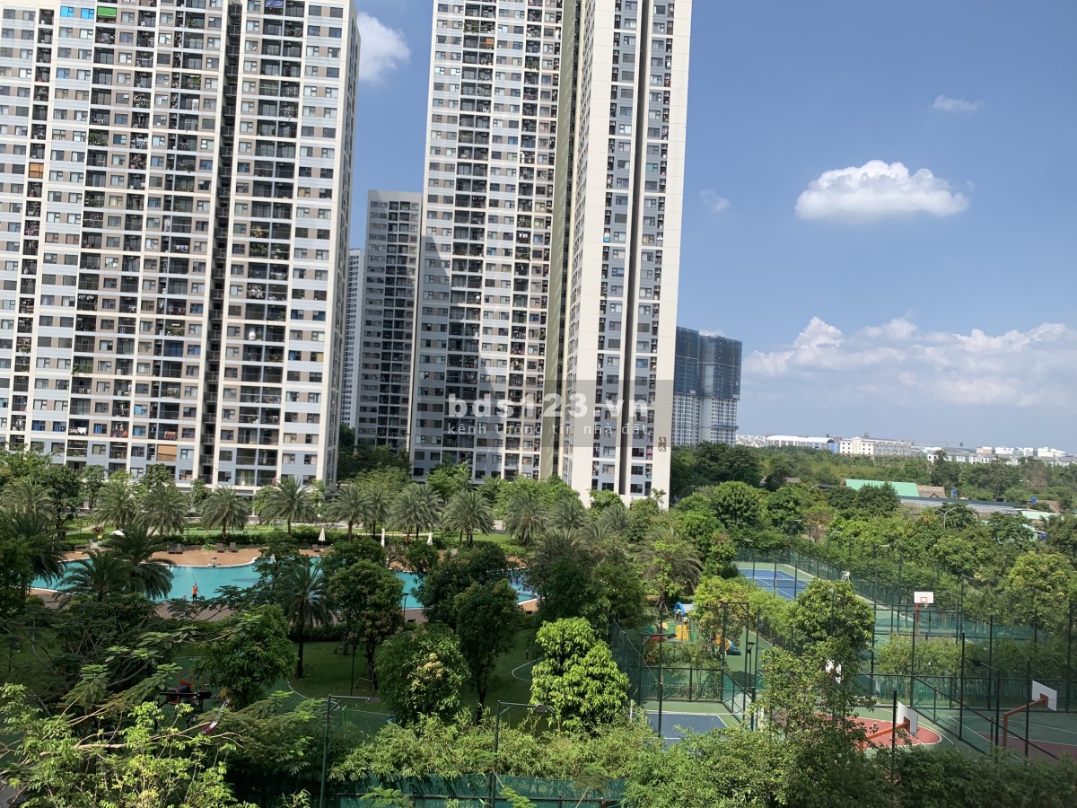 Cho Thuê Căn hộ Khu Đô Thị Vinhomes Grand Park 2PN BẾP RÈM TỦ 6,8TR LH: 0888816718
